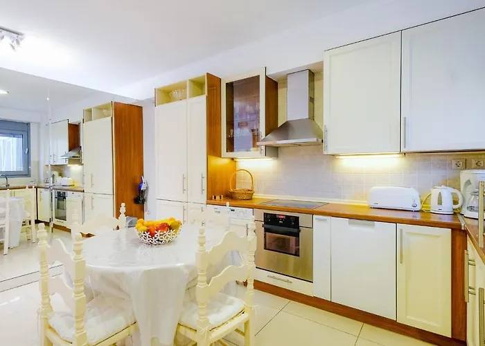 Grace Luxury Next To Old Town